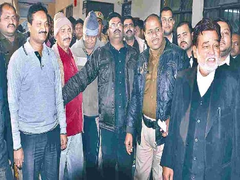 police failed to apprehend Builder BD Agarwal 